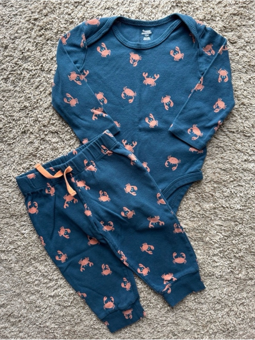 Amazon Essentials Baby Crab Print Bodysuit & Jogger Set 12M 2 Piece